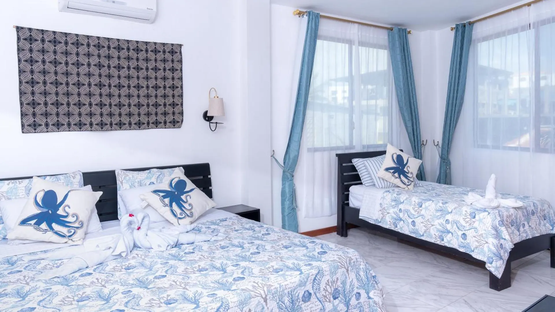 Aparthotel Exclusive Condo Galapagos And Beyond 1 Puerto Ayora  Ecuador